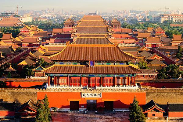 南方都市报■故宫华山都江堰乐山大佛海螺沟等景区限流中！天安门城楼恢复开放
