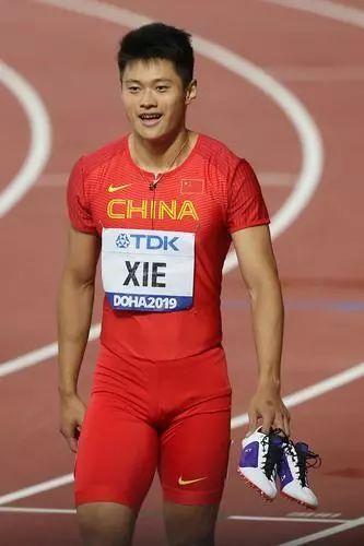 谢震业再突破女标枪斩银铜中国奖牌超上届