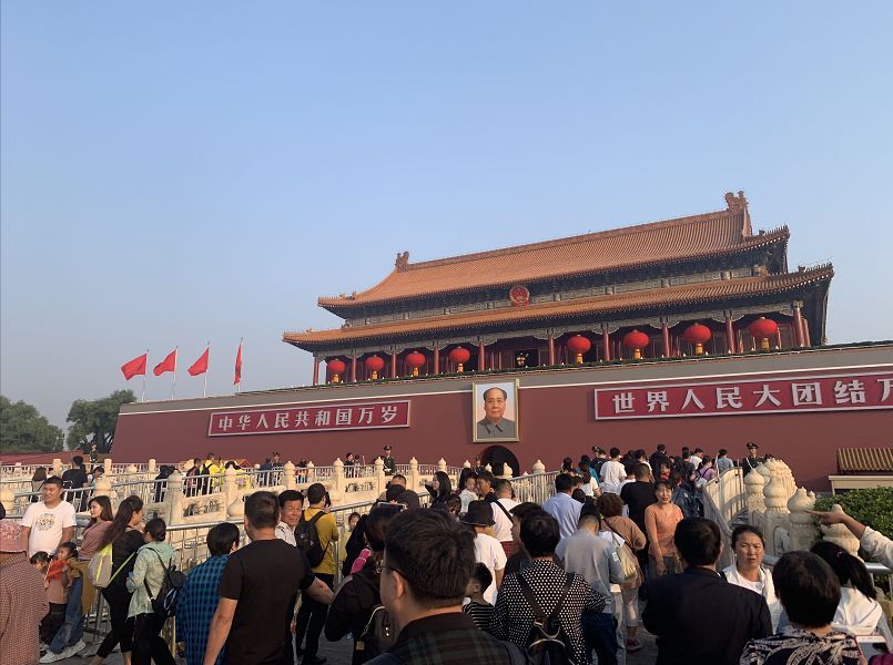 中国青年报：万象 | 国庆中的天安门城楼，有一大变化