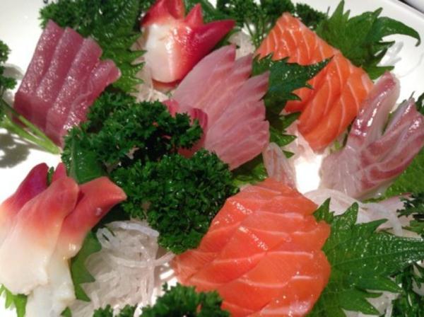 「光明网」孕期这2类食物，孕妈再嘴馋也别吃，不然容易生下“畸形儿”