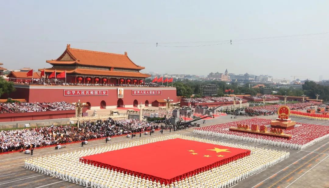 [新华网]这些精选的国庆照片 值得我们永久收藏