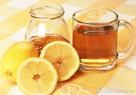 [光明网]怎样泡柠檬水更有营养