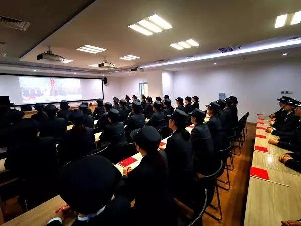 [人民前线]第71集团军医院的文职人员，来了