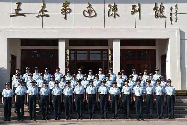 [人民前线]第71集团军医院的文职人员，来了