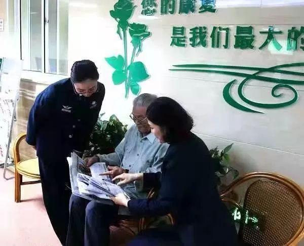 [人民前线]第71集团军医院的文职人员，来了