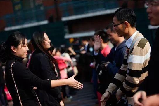 【环球网】今年十一“代相亲”火了？600块一次，还能个性定制