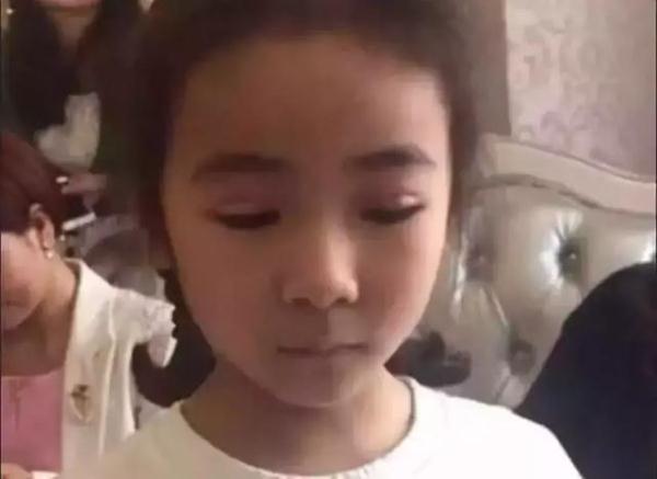 [光明网]“妈妈，我漂亮吗？”你的回答要慎重，会影响孩子一生