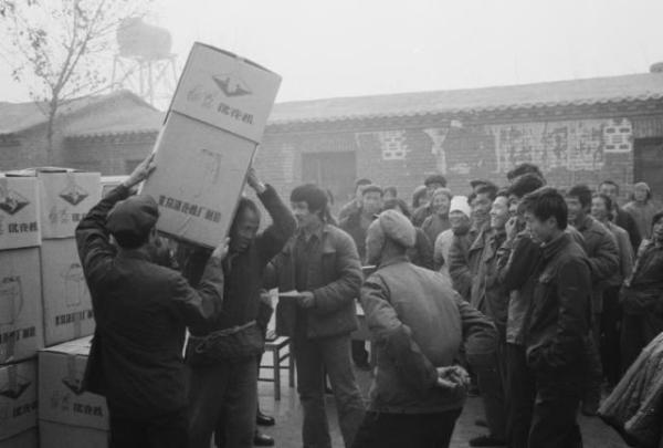 #中国网#＂回望70年，人们的幸福感再也不需要用“四大件”来衡量了＂