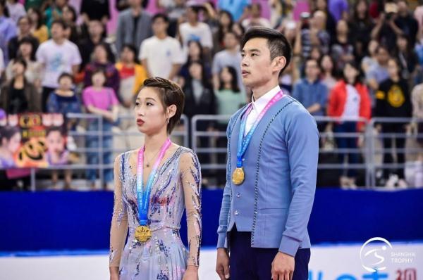 光明网：上海超级杯彭程、金杨双人滑摘金