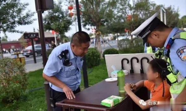 #光明网#国庆168小时｜假期安全出行，交警蜀黍与您同行