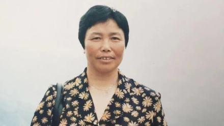 「上观新闻」“赤脚医生”：以前注射器械消毒只能在煤炉上隔水蒸……｜讲述·与共和国共成长⑤