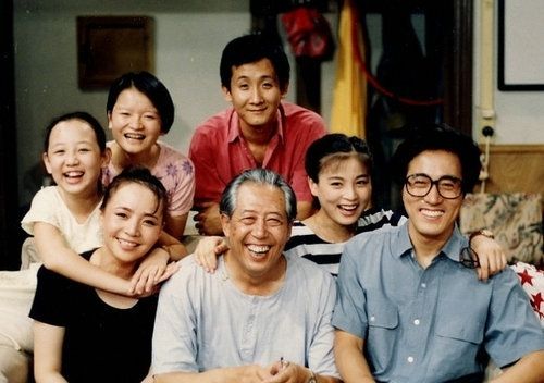 「文汇报」1978到2018：从年产10部到323部13726集，一方荧屏折射时代进步和文化自信