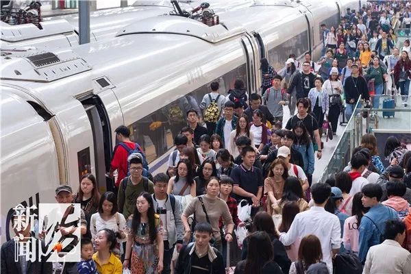 上观新闻：我们回来啦！想摆脱被“返程高峰”支配的恐惧？速看这里→