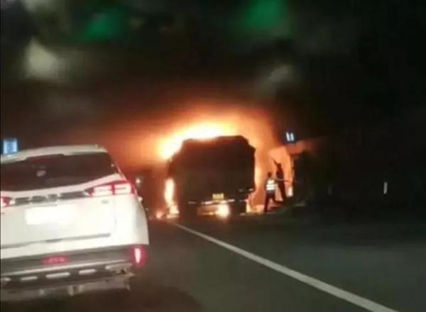 [光明网]返程路上远离事故，这些隧道安全行车技能要掌握