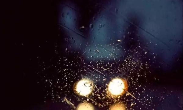[光明网]雨天开车，这些细节你注意到了吗？