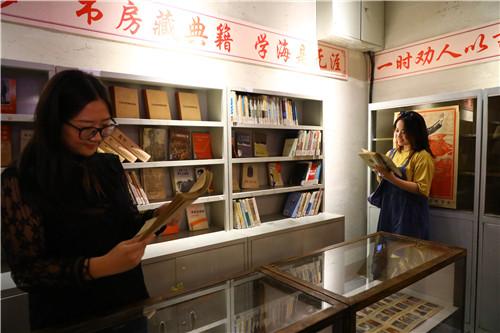 光明网■旧时光装进“红房子”河口光阴故事勾起满满回忆