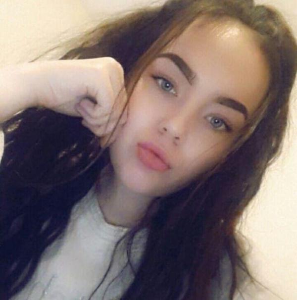 【光明网】英国一16岁少女用刀刺伤母亲，受审时说，我应该刺得更深些才好