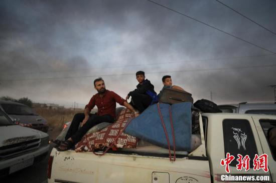 中国新闻网■土耳其向叙利亚发起军事行动 大批叙民众逃离家园