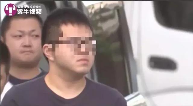 #新闻晨报#女偶像自拍照瞳孔影像暴露住所遭骚扰，记者实验：有难度但有可能