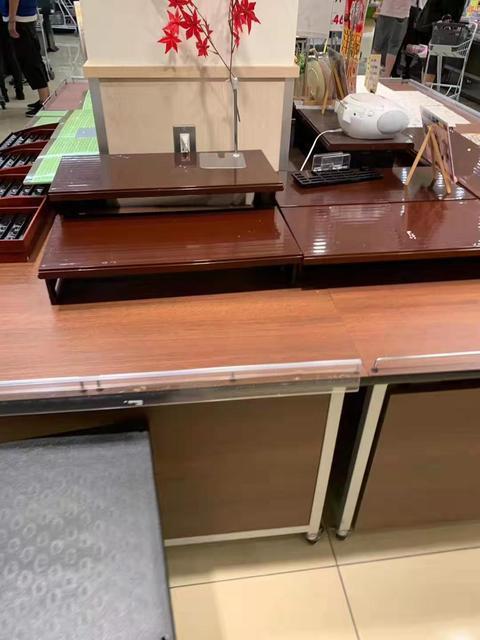 [海外网]年度最强台风登陆日本致多人伤 网友：超市商品都抢空了