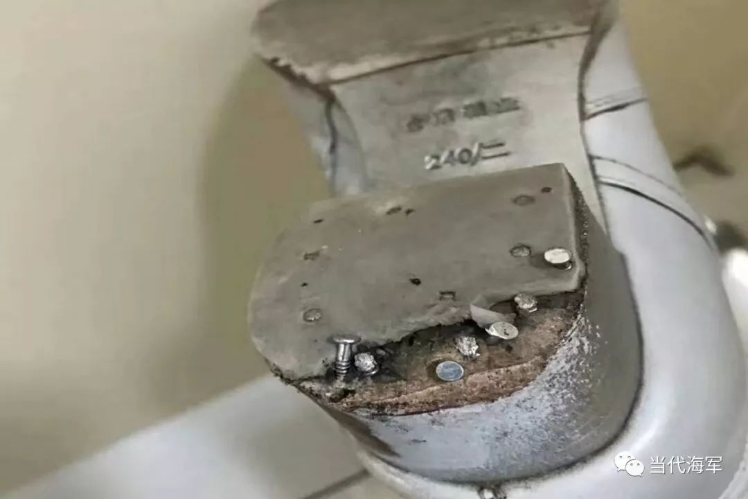 #共青团中央#最新！因阅兵任务推迟入伍，她正式加入了海军！