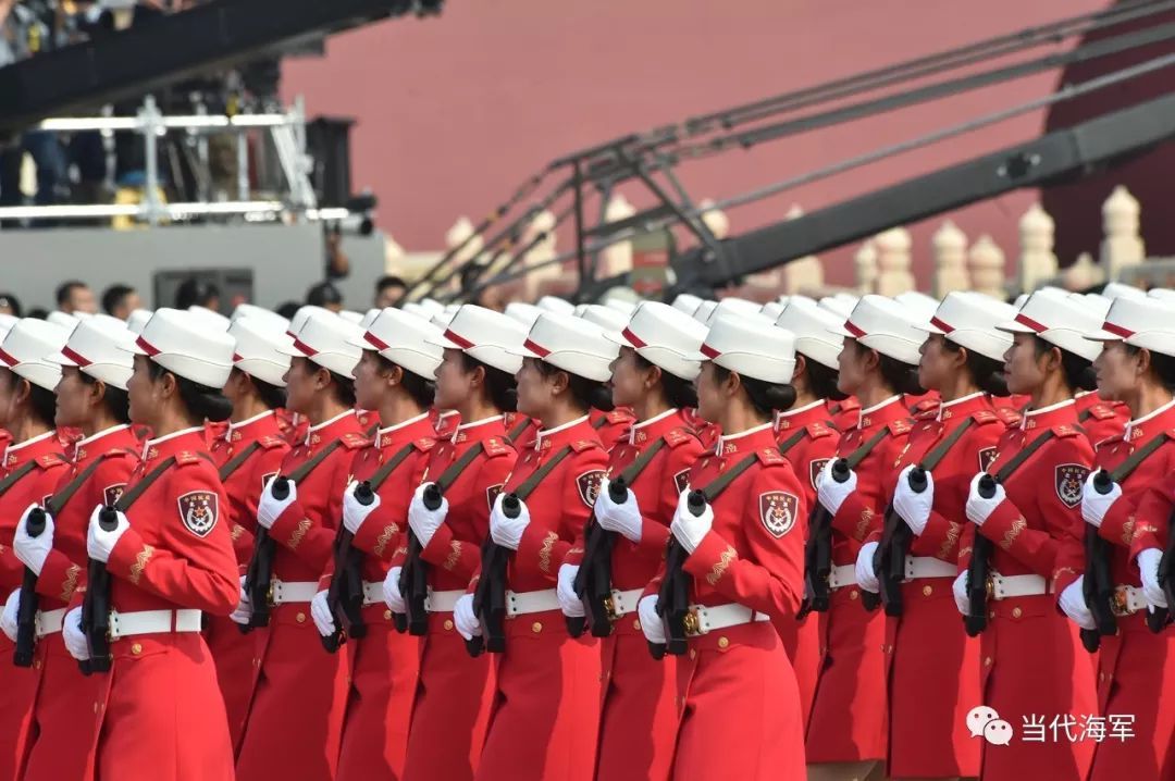 #共青团中央#最新！因阅兵任务推迟入伍，她正式加入了海军！
