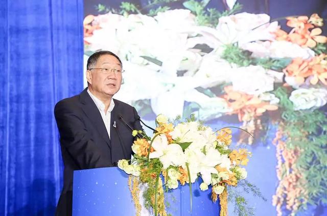 广州市政府副秘书长张建华在开幕式上致辞
