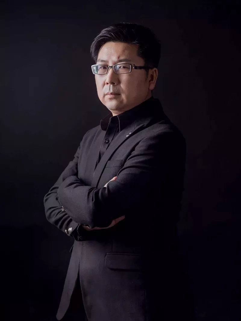 赫尔墨斯装饰设计设计总监董松上海阅界空间设计有限公司设计总监,原