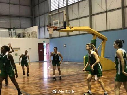 [光明网]俄罗斯带着8名奥运冠军出征军运会，美国派出300多人参赛