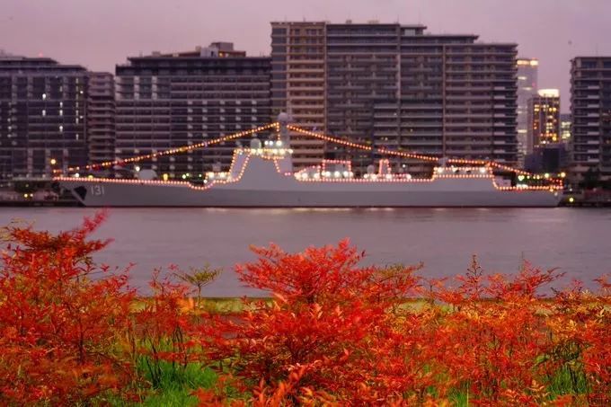 #环球网#时隔12年故地重游日本的楼没变 变的是我们的军舰