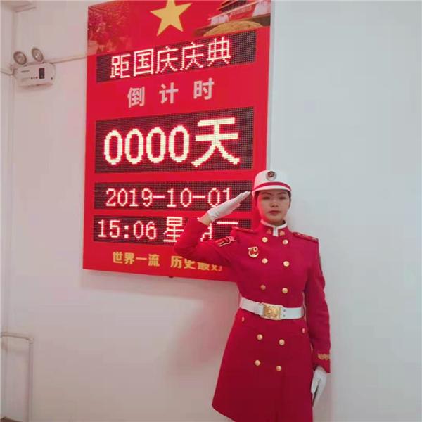 【新华网】3名受阅女民兵参军驻川某部队