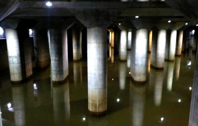 人民网@时隔4年 排洪“地下神殿”再次满负荷运转 负责人“胆战心惊”