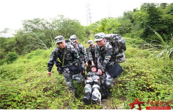 【光明网】“卫勤力量2019A”演训：实战标准 检验野战医疗队救护水平