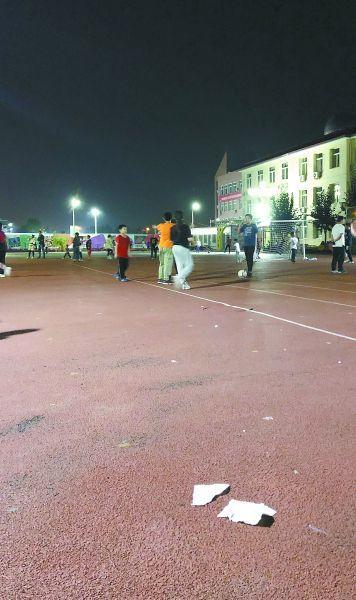 光明网■乱扔垃圾、孩子随地小便……操场开放需倍加珍惜