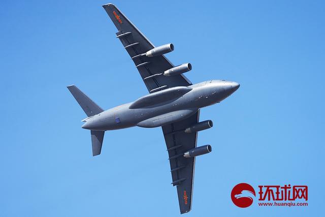 环球网@歼20、运20展翅！空军开放活动中国战鹰上演空中大片