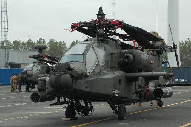 #环球网#美军大批直升机抵达欧洲 路途遥远用海运