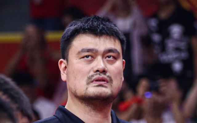 [新京报]CBA下赛季实行“工资帽”，球员顶薪900万元