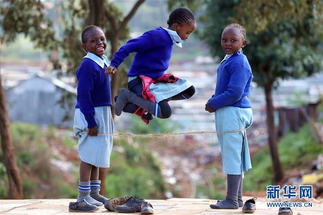 「新华网」国际消除贫困日：探访肯尼亚基贝拉贫民窟