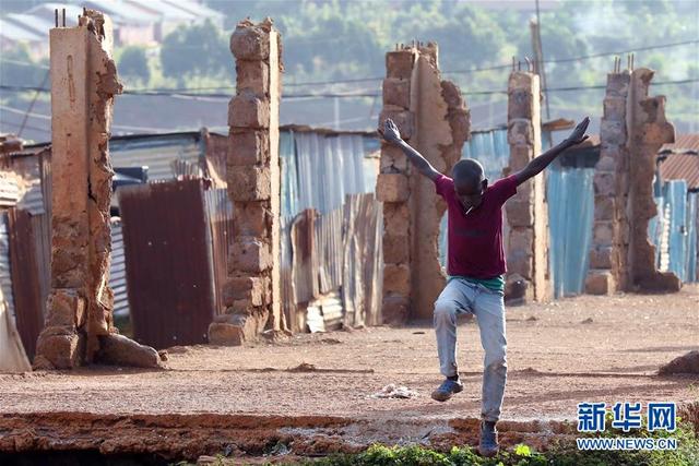 「新华网」国际消除贫困日：探访肯尼亚基贝拉贫民窟