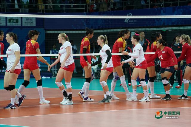 【中国军网】首战完胜美国队！八一女排拍得漂亮