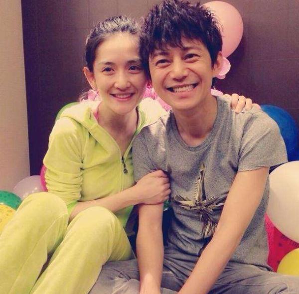 [光明网]谢娜代替董卿主持央视？她官宣新搭档，快本3人祝福唯他心情复杂