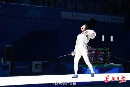 【光明网】中国女子佩剑选手钱佳睿向冠军挺进