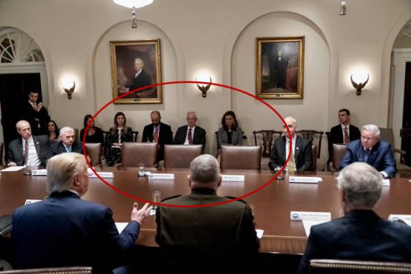 「观察者网」瞒着特朗普，佩洛西率队突访约旦