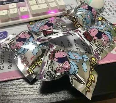 「光明网」网红“臭屁包”恶作剧玩具存在致命伤