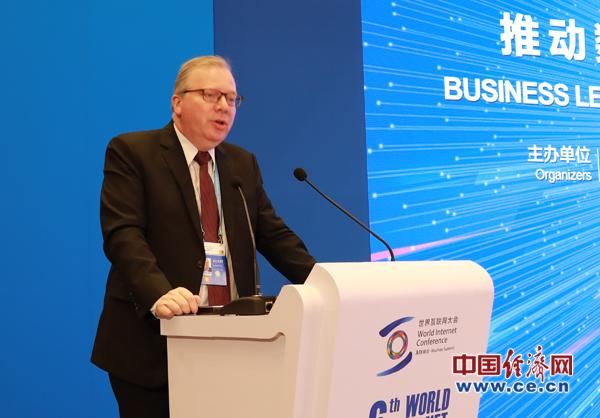 #中国经济网#罗世礼：投资知识性社会发展 不断改善人们生活