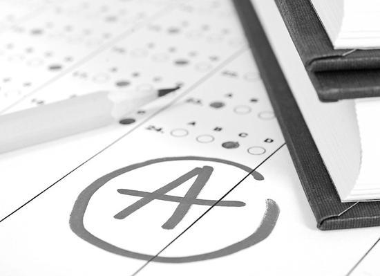 环球网■留学生如何面对“第一份成绩单”？