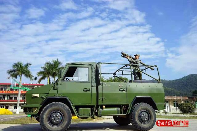 #中国军网#从“无情”纠察到“冷面”射手，张博文，好样的