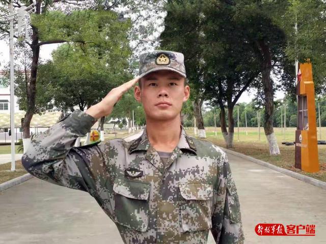 #中国军网#从“无情”纠察到“冷面”射手，张博文，好样的