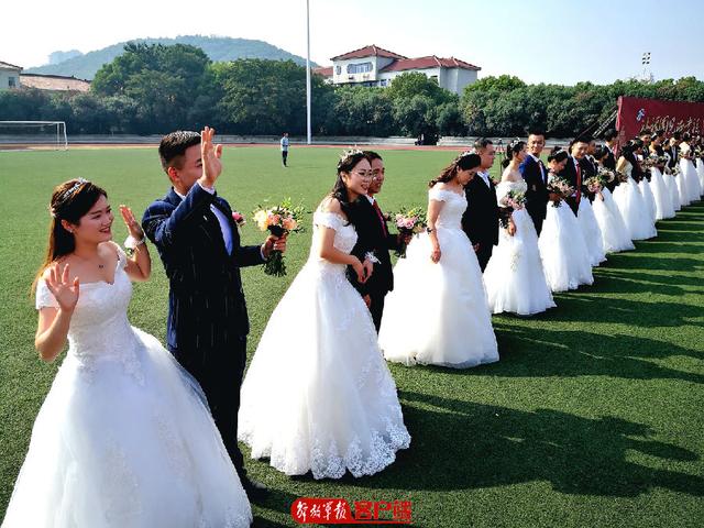 「中国军网」浪花为证，海天为媒，这是专属于远望人的浪漫