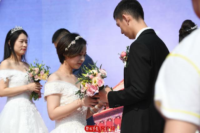 「中国军网」浪花为证，海天为媒，这是专属于远望人的浪漫